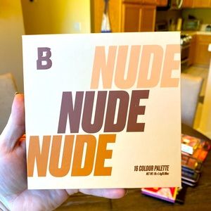 Beauty Bay eyeshadow palette